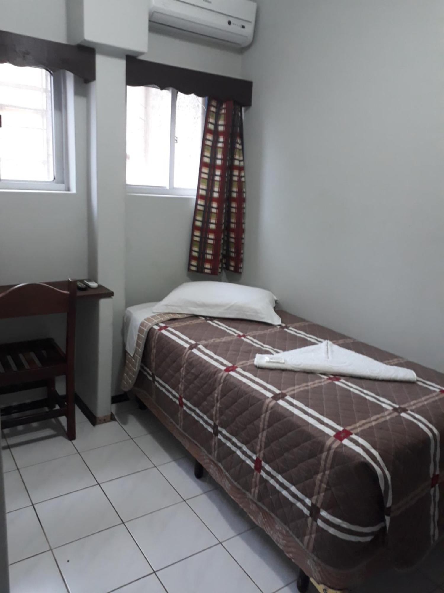 Hotel Hermann Blumenau Rum bild